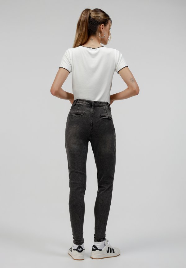 Even&Odd Tall by Zalando