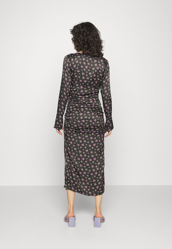 NA-KD RUCHING MIDI DRESS