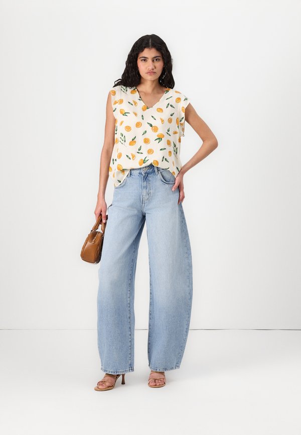 Pieces PCNYA V NECK