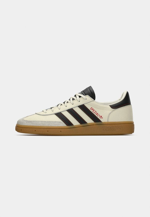adidas Originals HANDBALL SPEZIAL UNISEX - Trainers - off white/core black