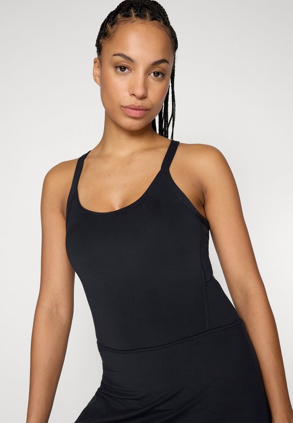 Under Armour MERIDIAN