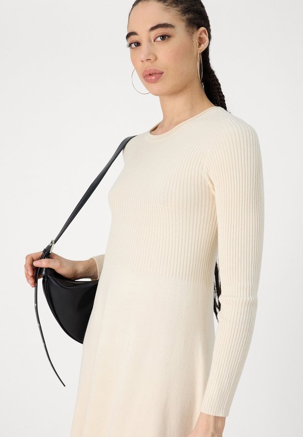 ONLY ONLALMA O-NECK