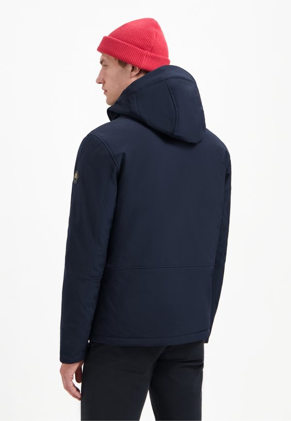 NO EXCESS SOFTSHELL JACKET