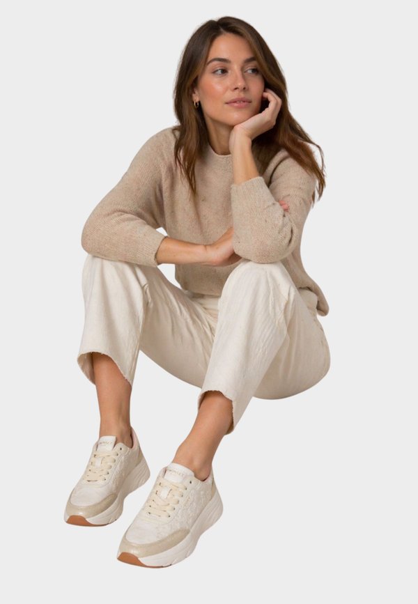 TWINSET
