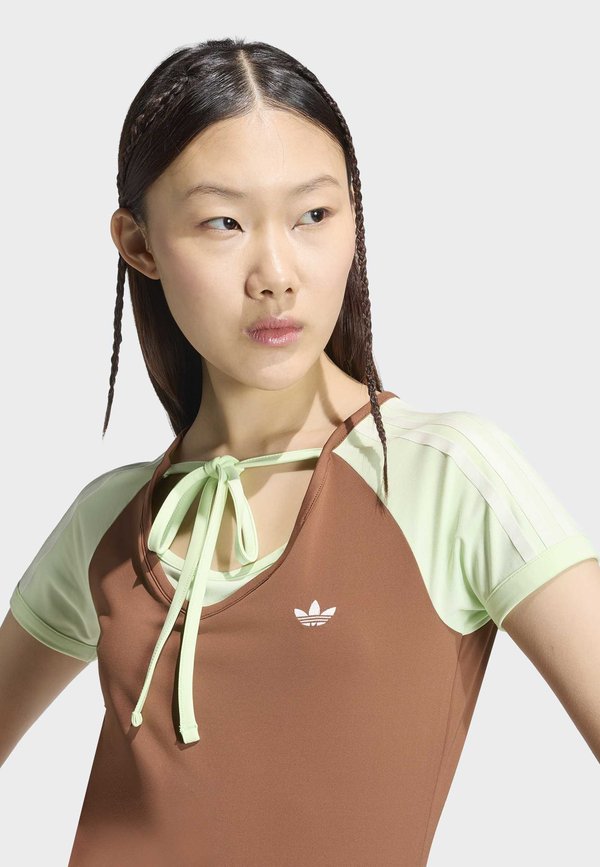 adidas Originals VINTAGE TEE