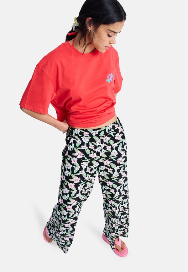 Roxy MIDNIGHT AVENUE