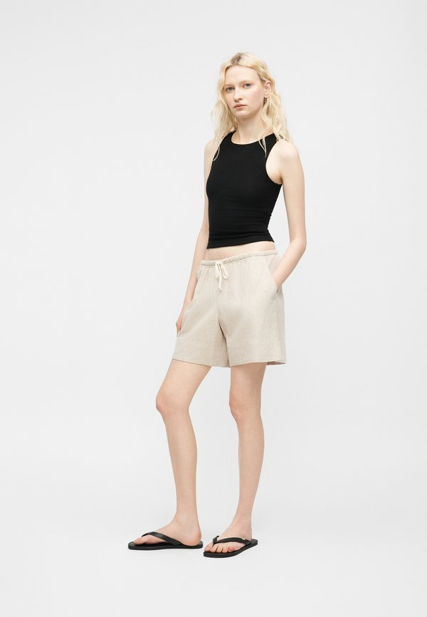 GAP PULL ON