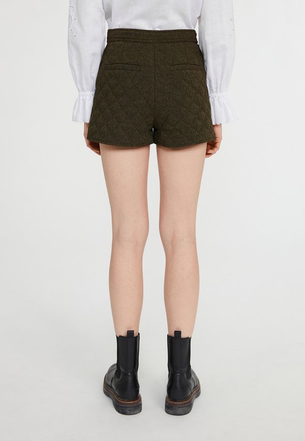 Claudie Pierlot EMMA