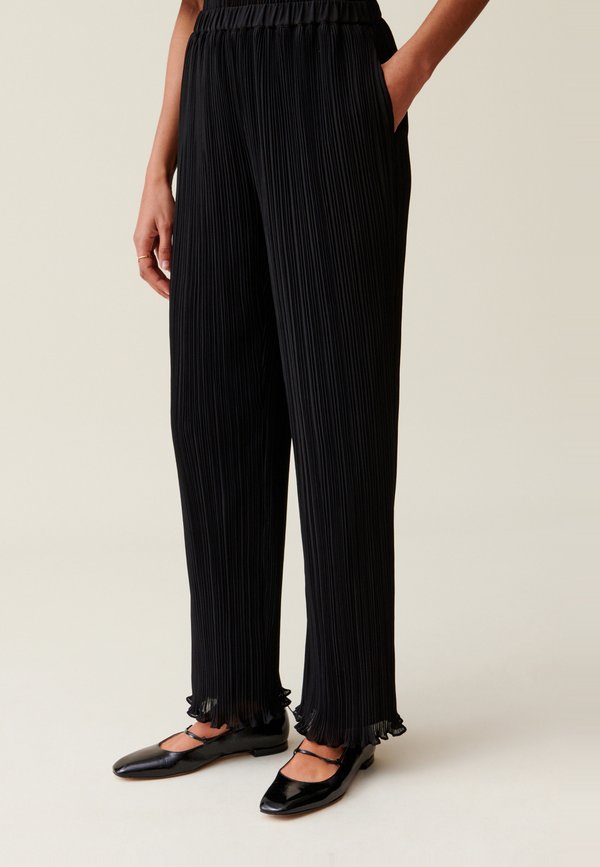 Claudie Pierlot PICHA
