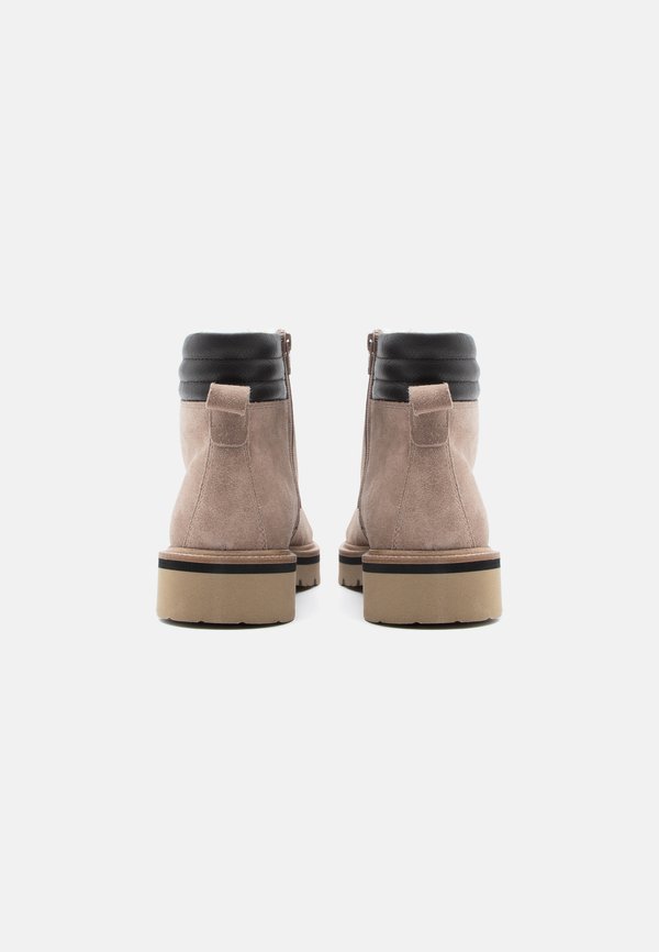 Pier One by Zalando LEATHER
