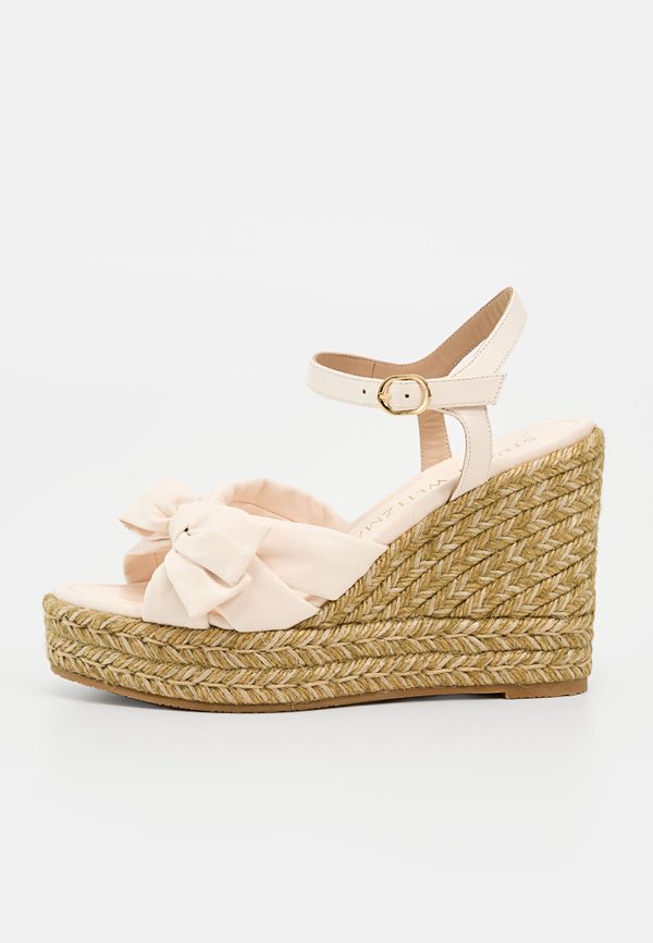 Stuart Weitzman SOFIA