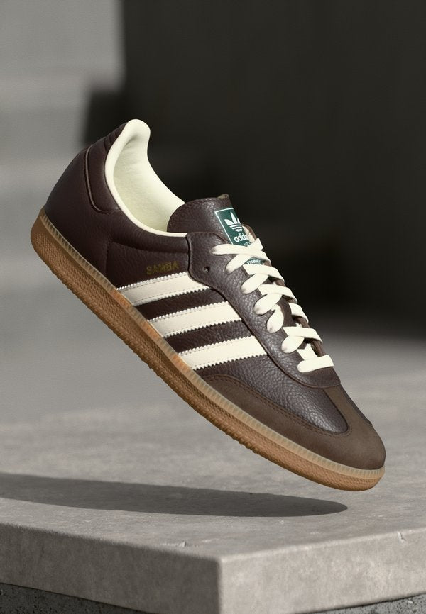 adidas Originals SAMBA OG UNISEX - Trainers - dark brown/off white