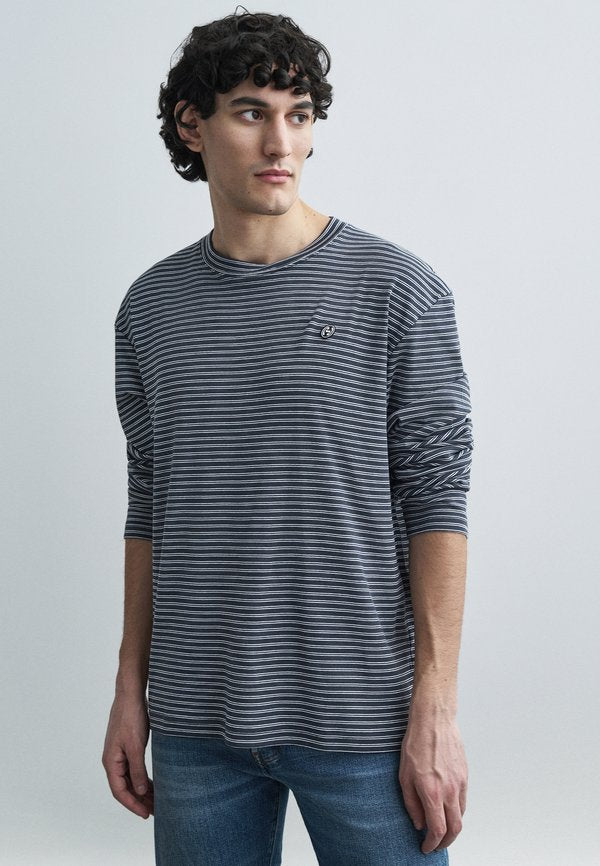 Holzweiler RELAXED STRIPE