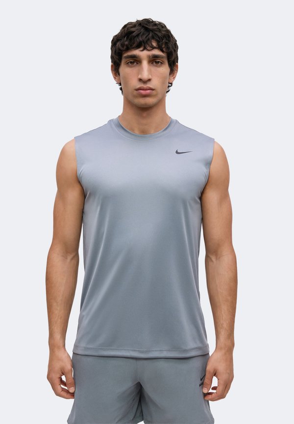 Nike Performance TEE FLEX - Top - smoke grey/black
