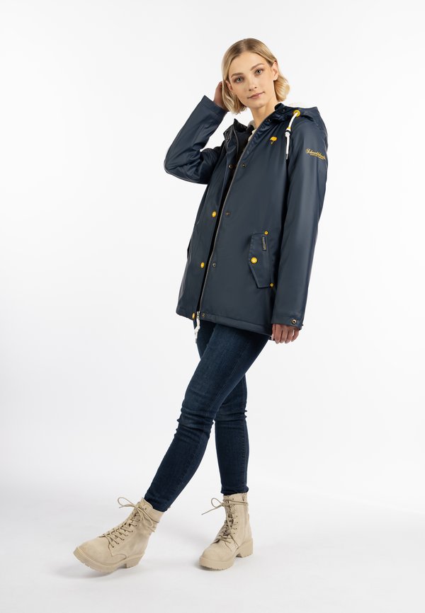 Schmuddelwedda SCHMUDDELWEDDA REGENJACKE MIT WEBPELZFUTTER IN TEDDYOPTIK KILATA