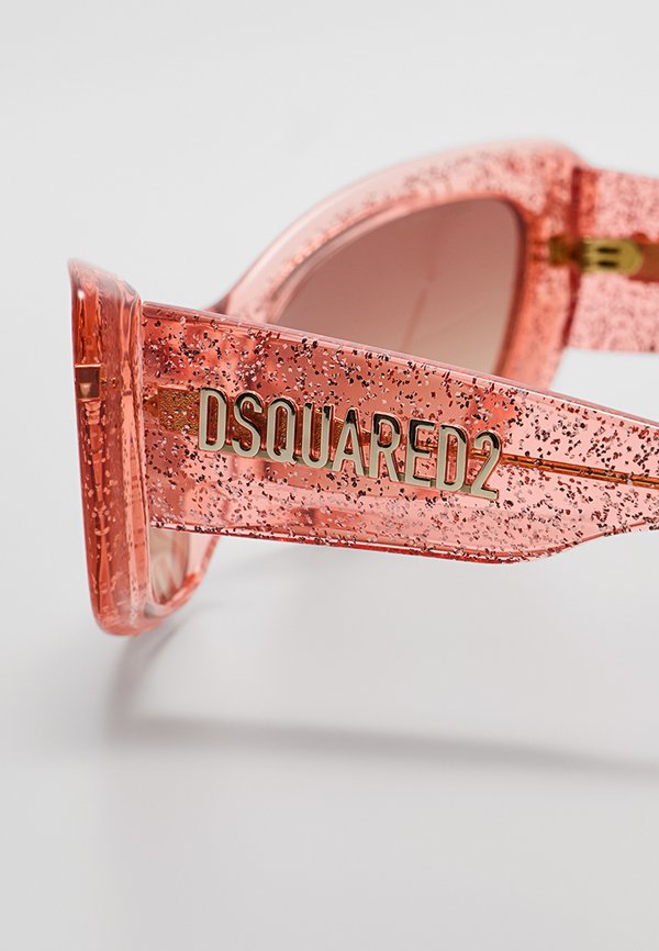 Dsquared2