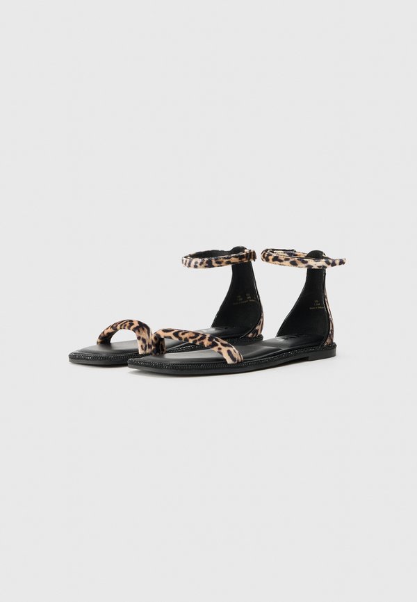 DKNY BECA FLAT ANKLE STRAP