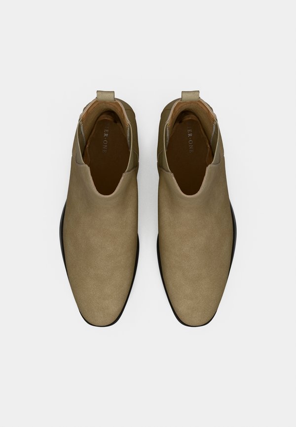 Pier One by Zalando