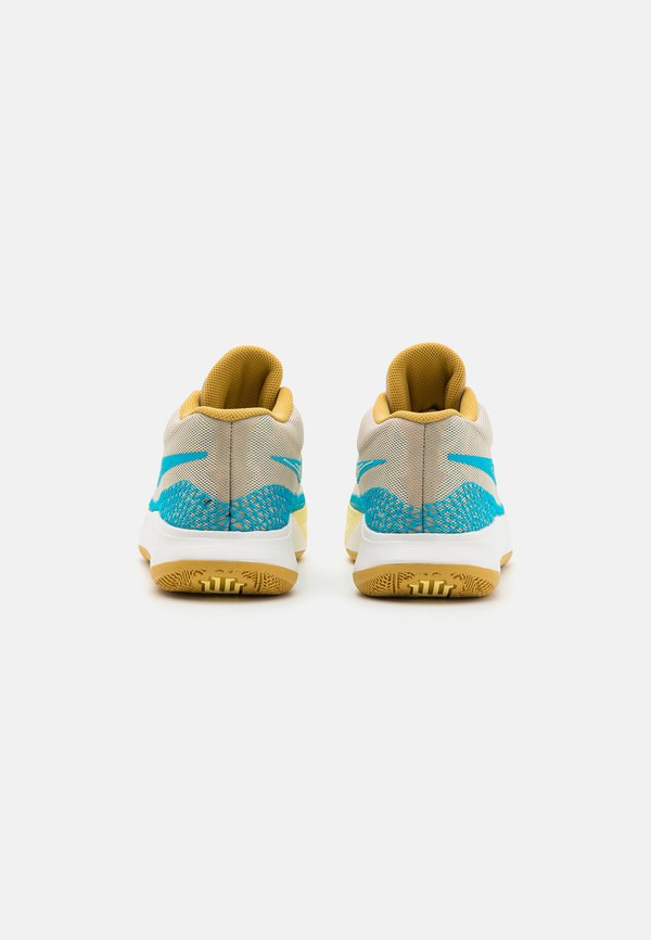 Nike Performance KYRIE FLYTRAP 6