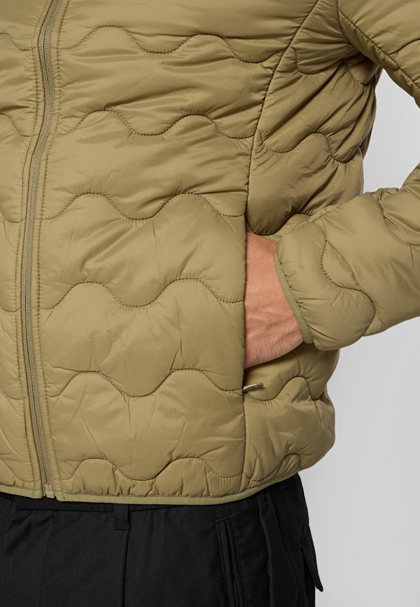 Lyle & Scott CREST QUILTED JACKET