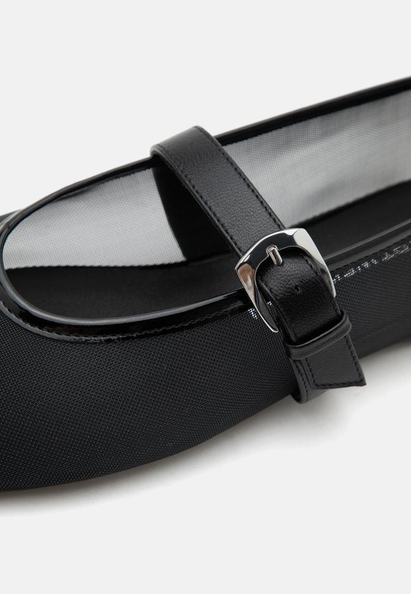 Stuart Weitzman SAI BAREITALL MARY JANE
