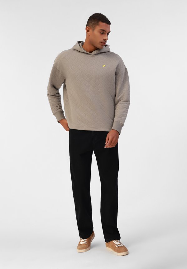 Pier One by Zalando
