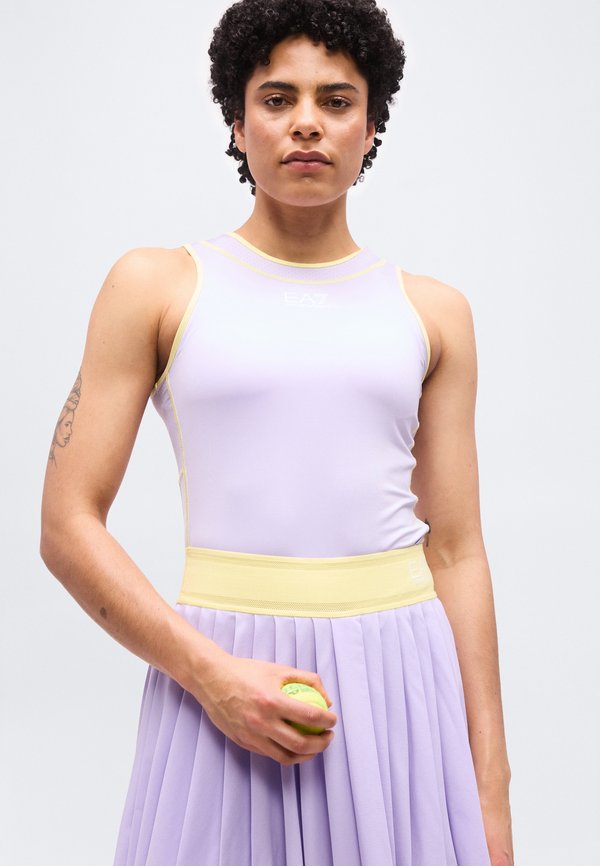 EA7 Emporio Armani TENNIS PRO FREESTYLE PLEATED SKIRT