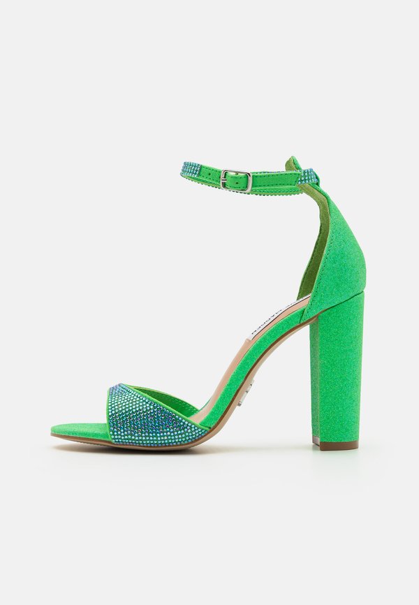 Steve Madden CAPSULE