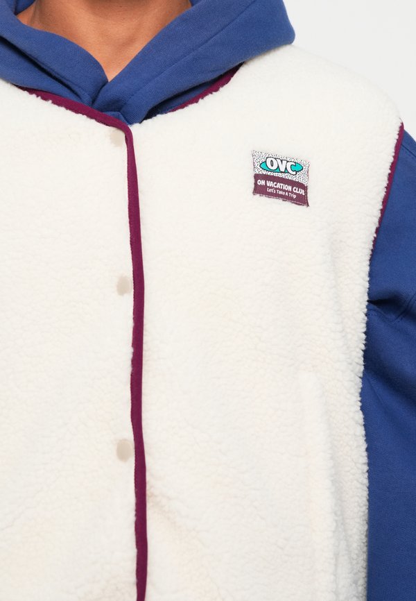 On Vacation WANDERLUST FLEECE VEST UNISEX