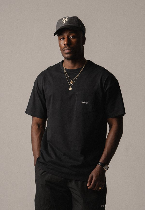 BLKVIS LOGO POCKET TEE UNISEX