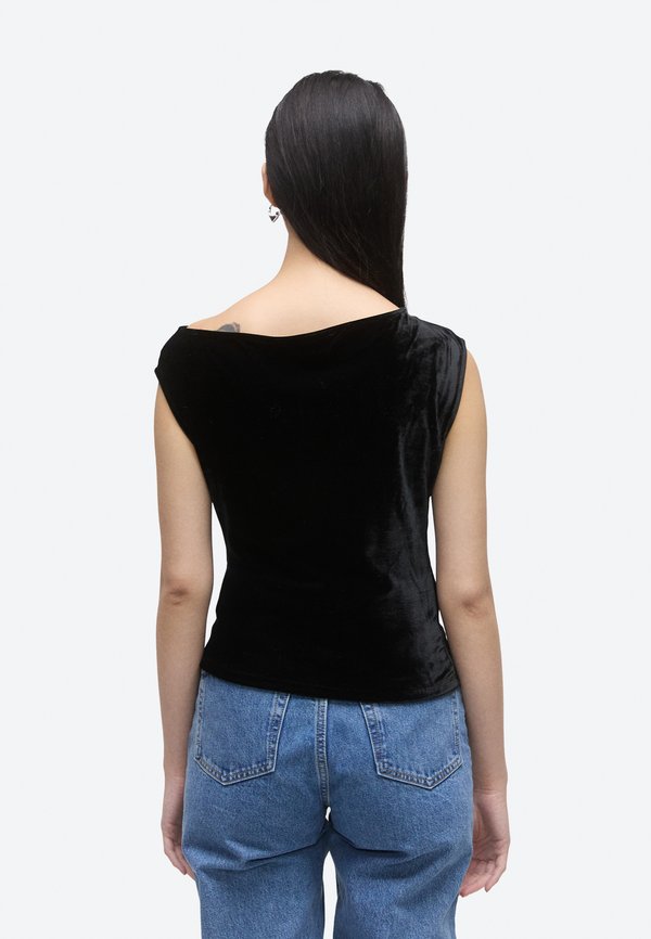 Gina Tricot ASYMMETRIC