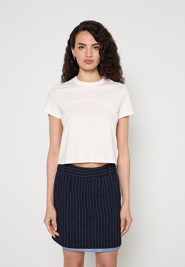 Tommy Jeans REGULAR FIT