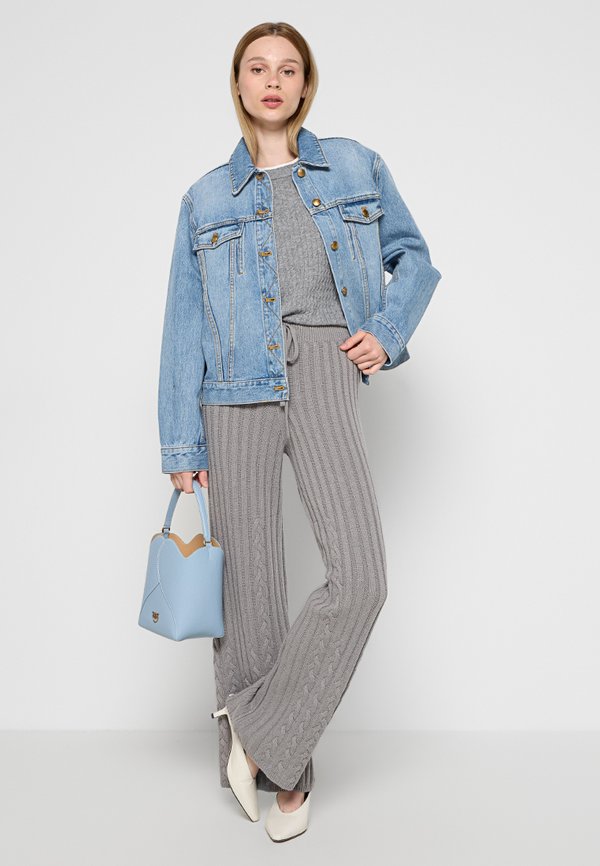 TWINSET