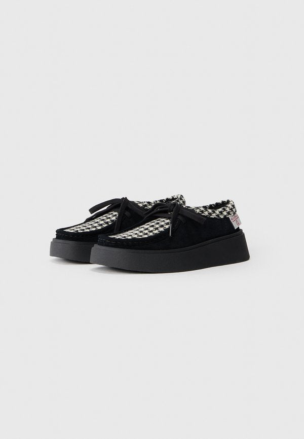 Clarks TORVIEW