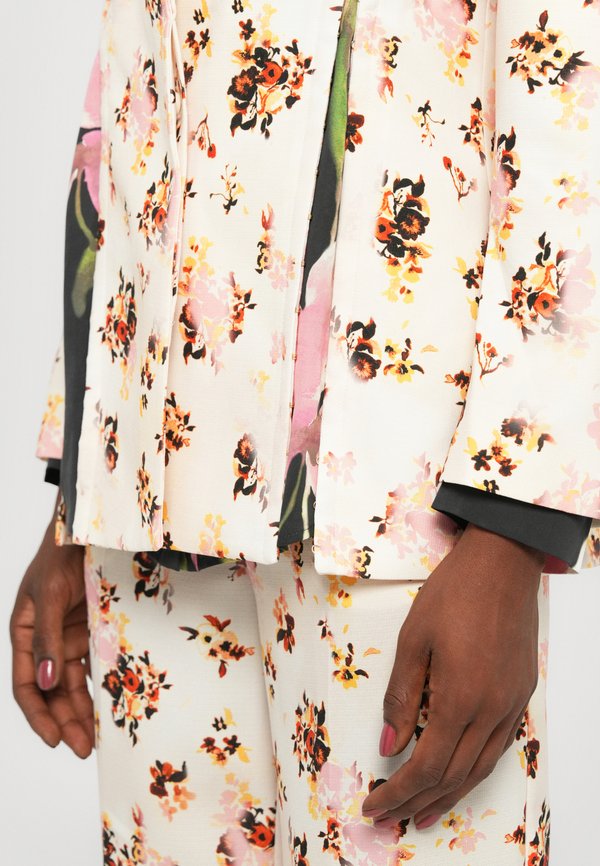 Stine Goya EXTURED TAILORING FUNCTIONAL STRUCTURED