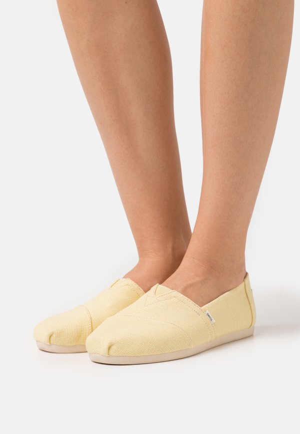 TOMS
