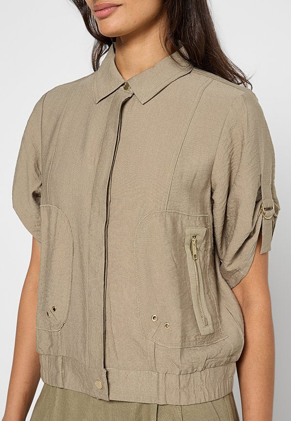 DKNY