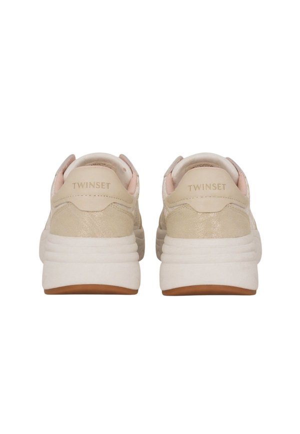 TWINSET