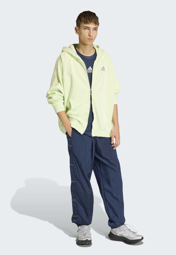 adidas Originals LENIUM