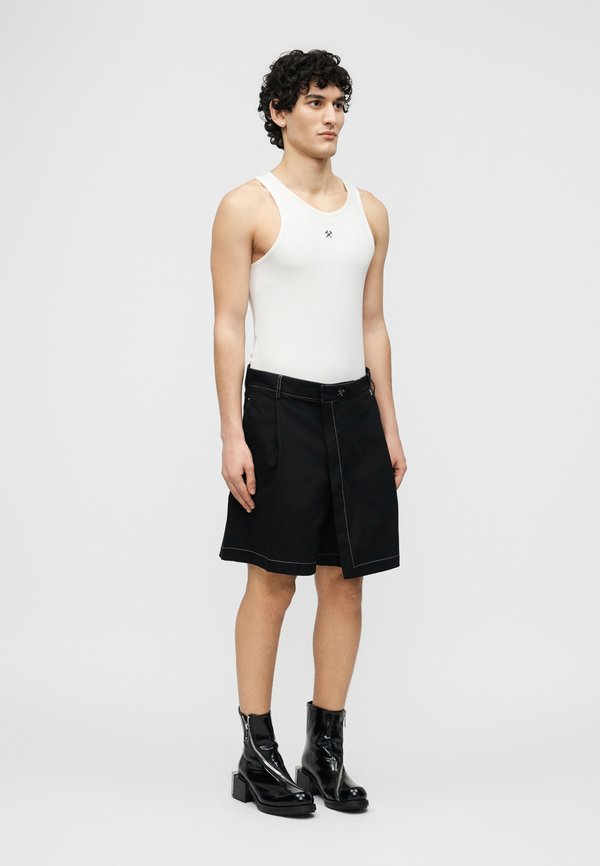 GmbH QALBI SKORT