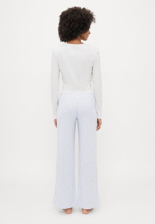 Hollister Co. COZY POINTELLE
