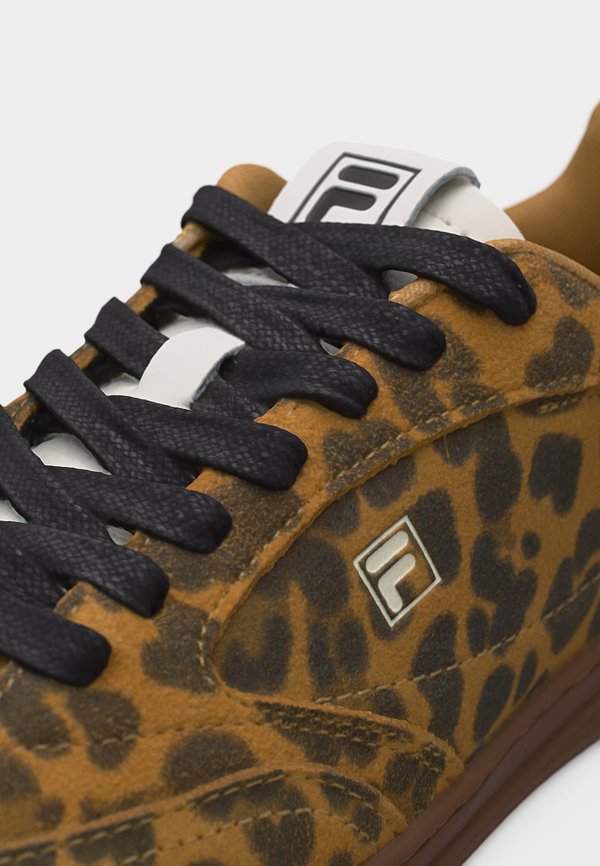 Fila SLANTSHOT