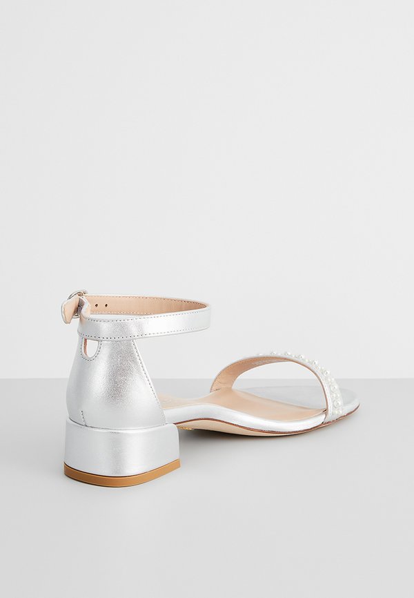 Stuart Weitzman