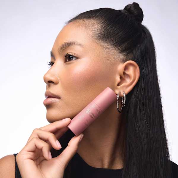 Blush Stick Blushin' Charm 050 Radiant Honey CATRICE