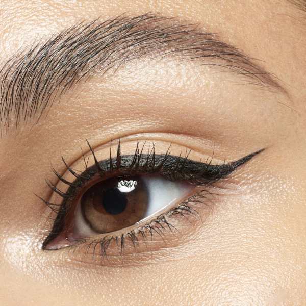 Brow Mascara Colour & Fix 020 Medium Brown CATRICE