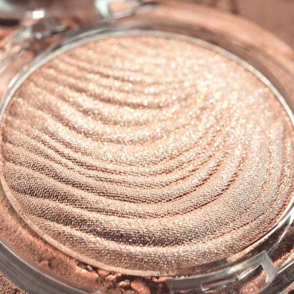 Highlighter Aura Glam Bouncy 010 Moonlit Sand CATRICE