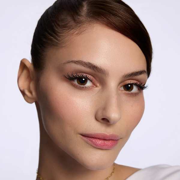 Künstliche Wimpern Faked 3/4 Pre-Cut (1 Paar) CATRICE