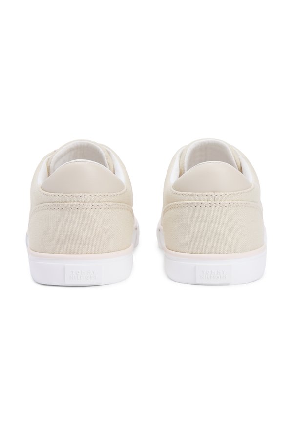Tommy Hilfiger LOW PROFILE CANVAS LACE-UP TRAINERS