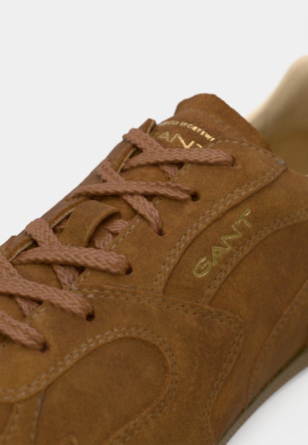 GANT SPERLY