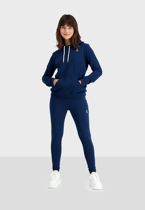 le coq sportif ESSENTIELS